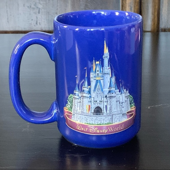Vintage Walt Disney World Magic Kingdom 3D Embossed Mug - Picture 4 of 15